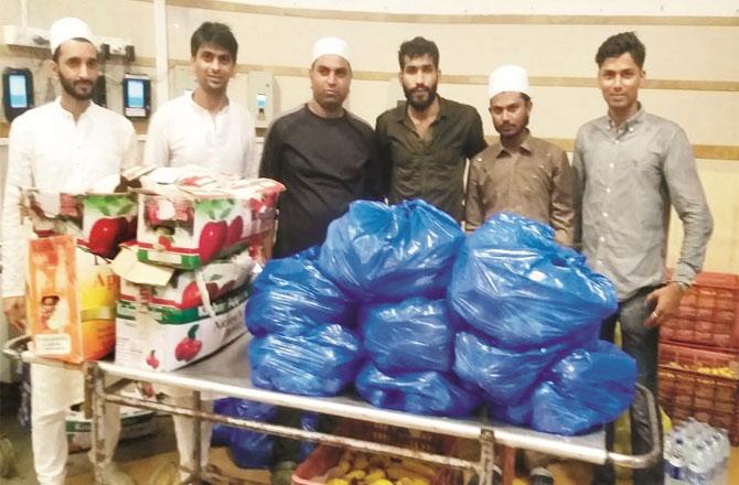 مریضوں میں پھلوں کی تقسیم اور صفائی ملازمین کی حوصلہ افزائی کی گئی